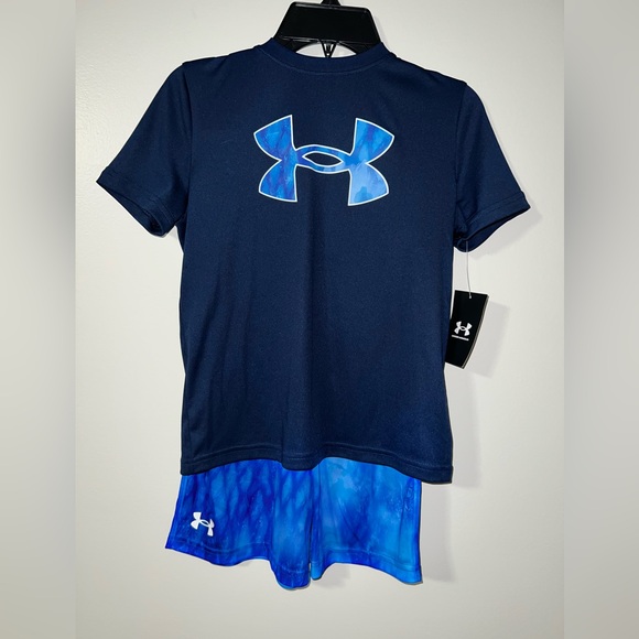 Under Armour NWT Boys 2 Piece Set YSM - Picture 1 of 12